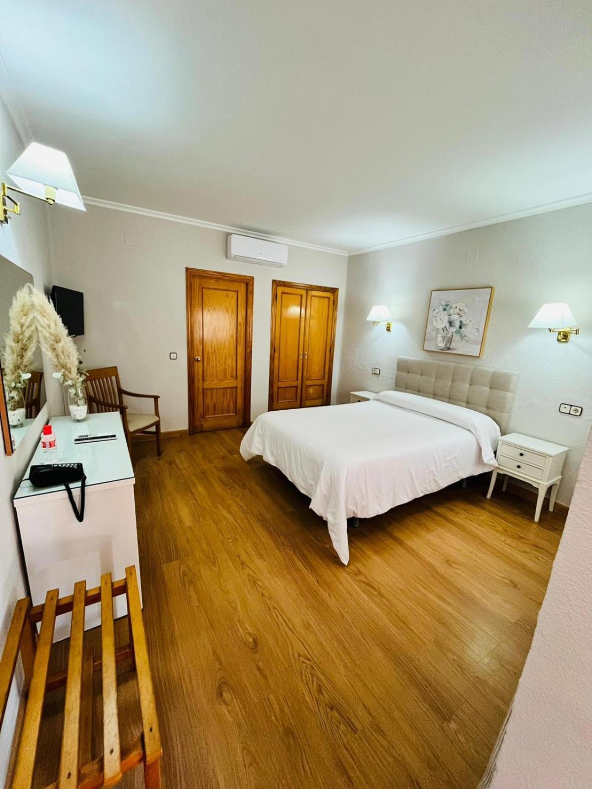 Hotel Salvador Bailén Kültér fotó